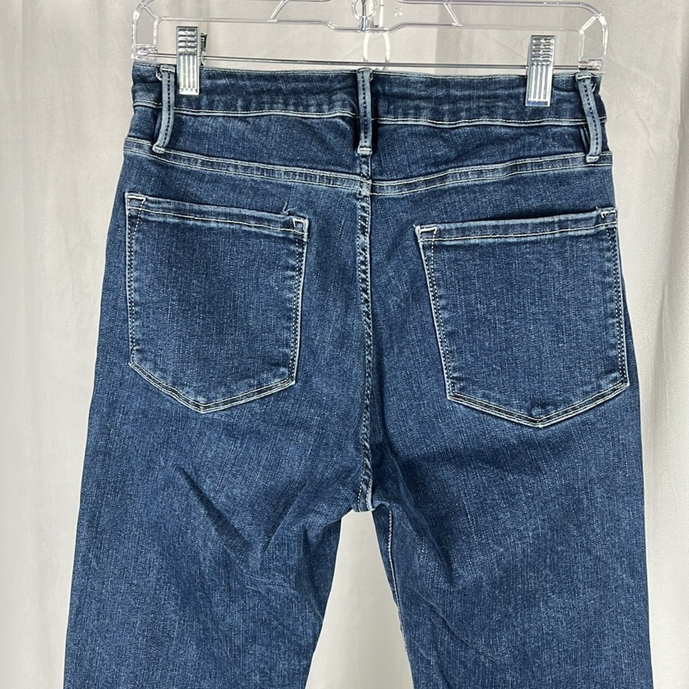 Frame Le One Crop Mini Boot Cut Jeans in Ackerman. - Picture 8 of 12